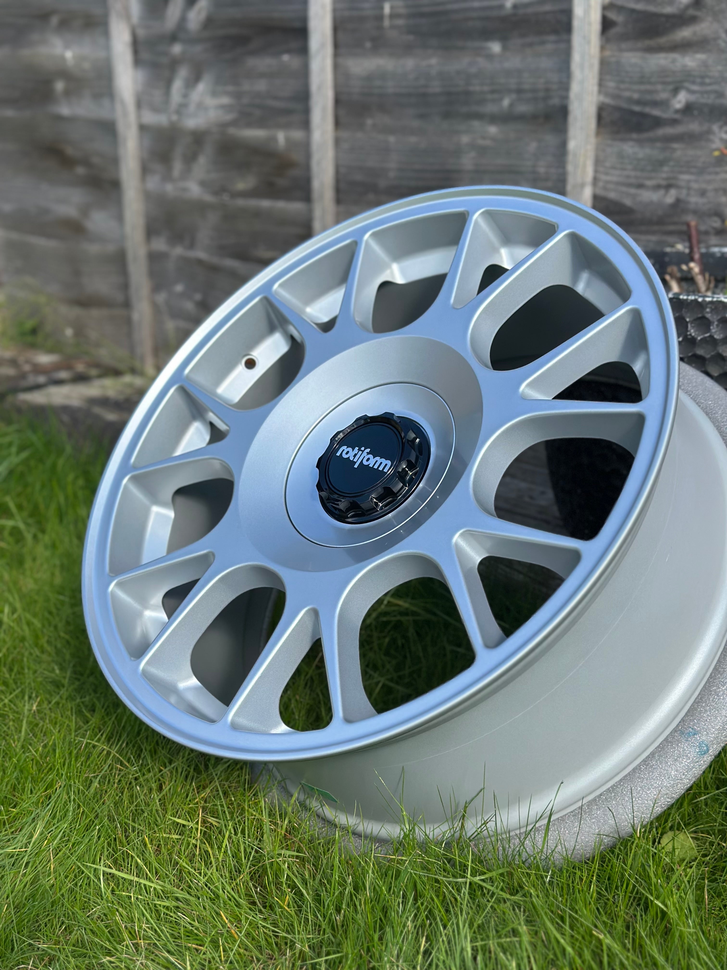 *CLEARANCE* 19" Rotiform TUF-R - Silver (Audi/VW/SEAT/Skoda/Mercedes)